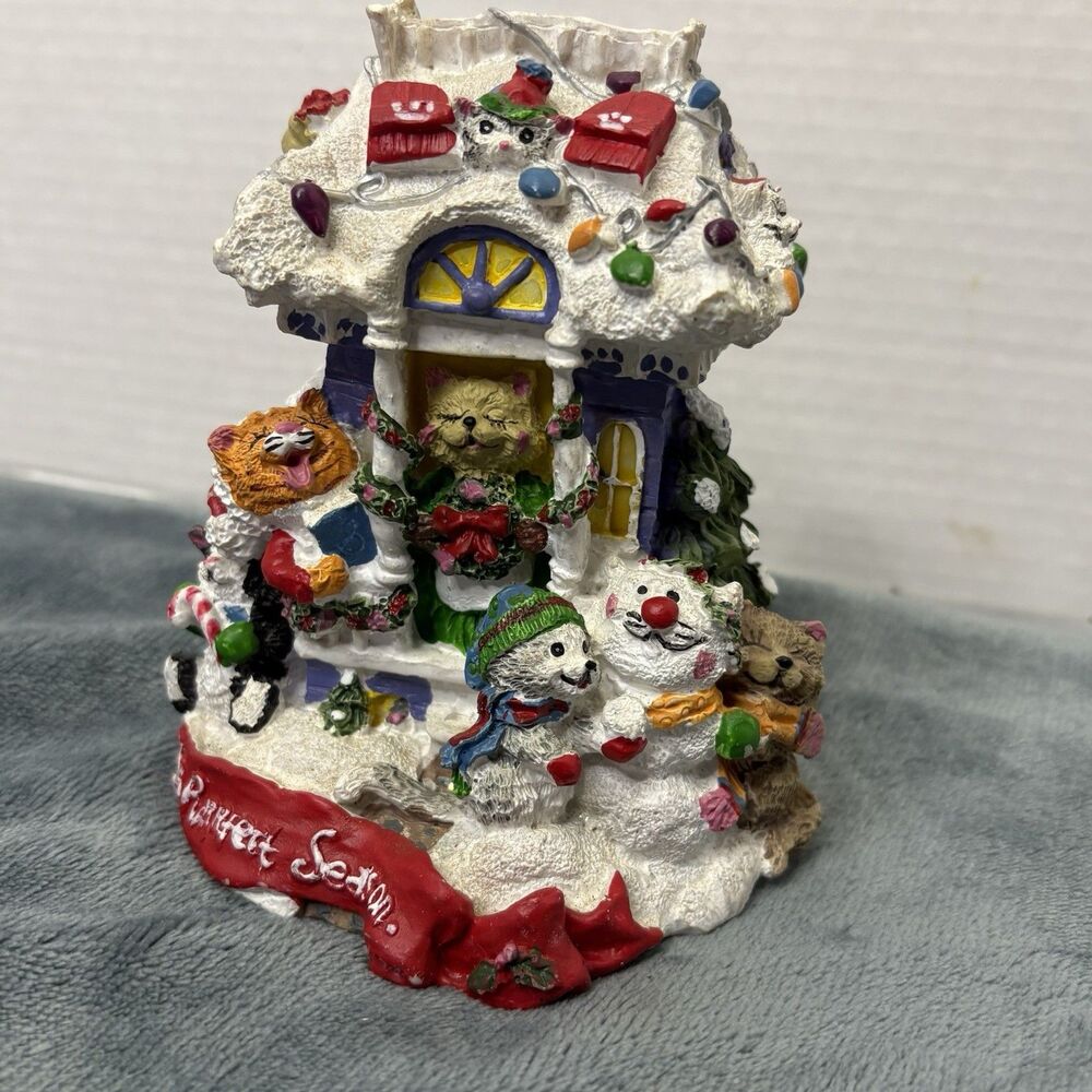 IT'S A PURRFECT SEASON Christmas Holiday Resin House 5.5" Tall x 4" Wide - Picture 8 of 16